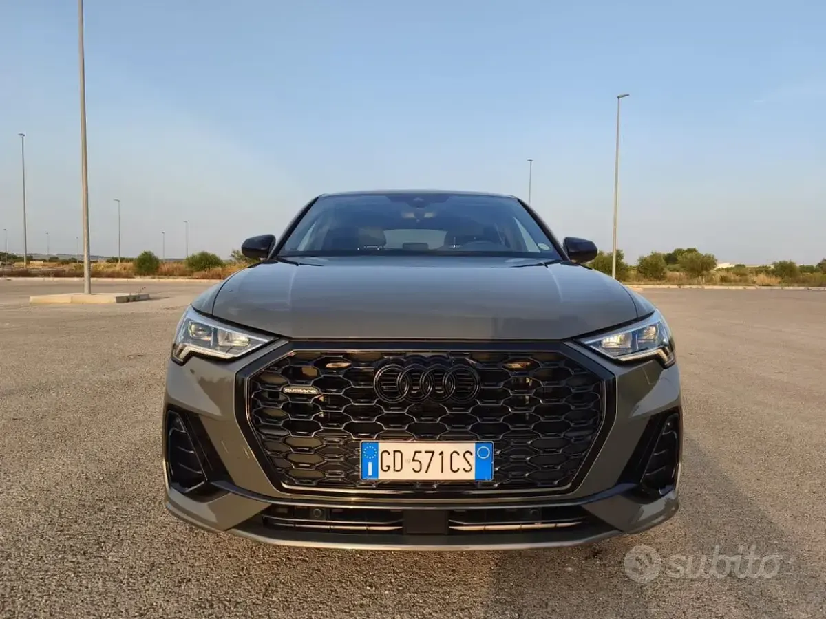 Usata Audi Q3 Sportback S-Line 200 CV (147 kW) 2021 Grigio SUV