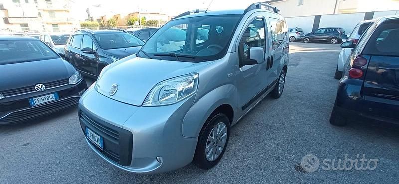 Usata Fiat Qubo Trekking 69 CV (50 kW) 2015 Grigio Monovolume