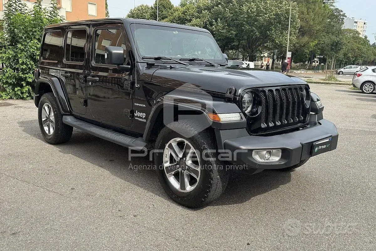 Usata Jeep Wrangler Unlimited Sahara 200 CV (147 kW) 2019 Nero SUV