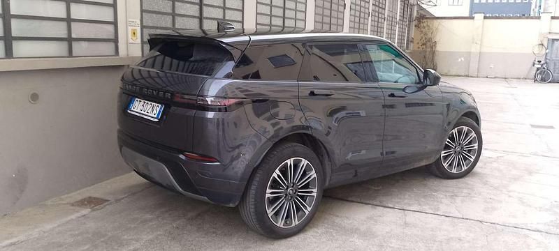 Usata Land Rover Range Rover evoque Dynamic 163 CV (119 kW) 2024 Nero SUV