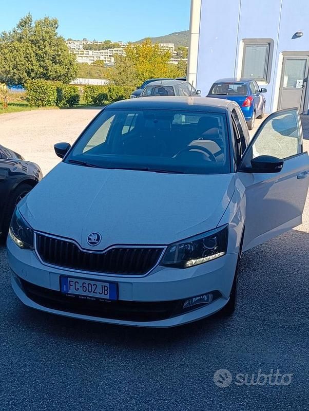 Bianco Usata 2017 Skoda Fabia Due volumi | 7500 € (Cara) - Immagine 1/4