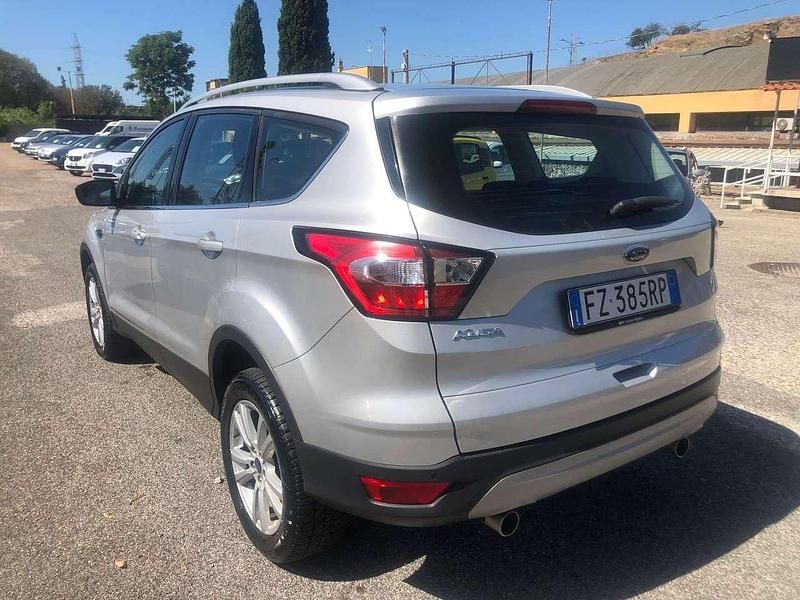 Usata Ford Kuga Titanium 150 CV (110 kW) 2019 Argento SUV