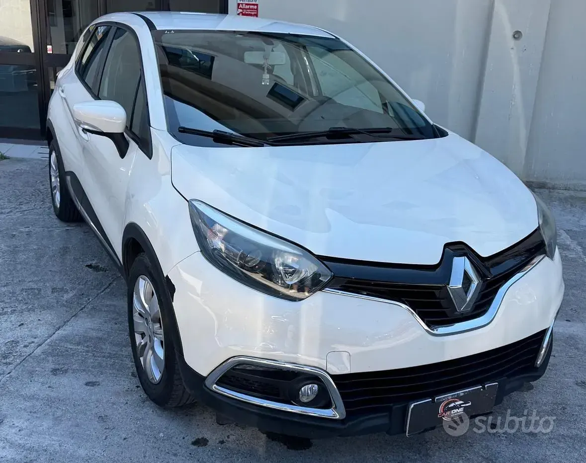 Usata Renault Captur 90 CV (66 kW) 2014 Beige SUV