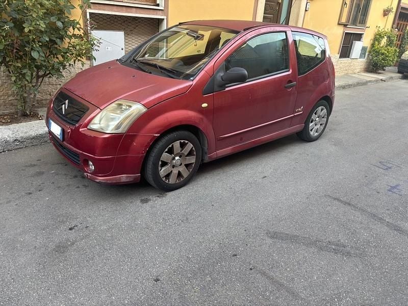 Usata Citroën C2 73 CV (53 kW) 2004 Rosso Utilitaria