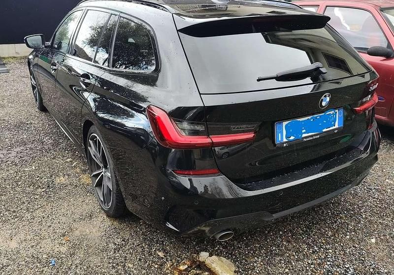 Begagnad BMW 318 M Sport 150 HK (110 kW) 2021 Svart Kombi