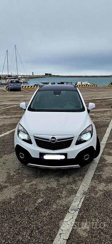 Usata Opel Mokka 140 CV (102 kW) 2015 Bianco SUV