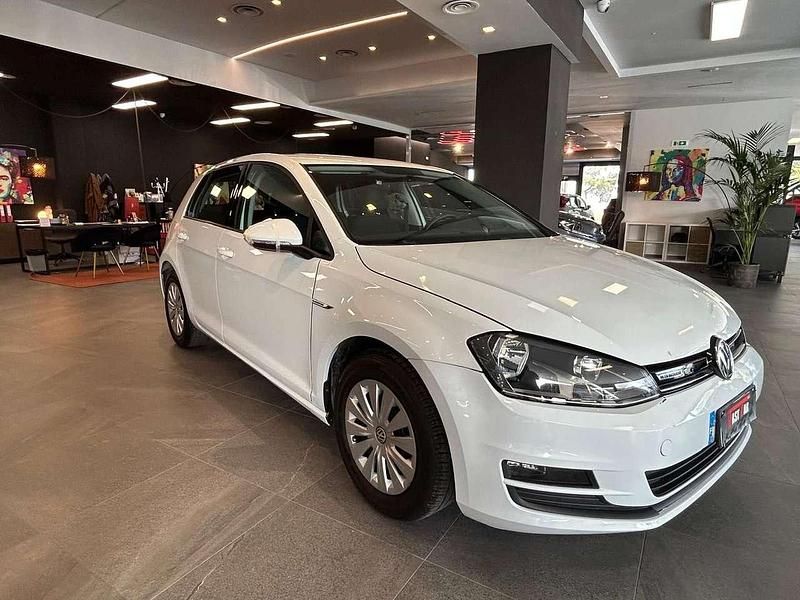 Usata VW Golf VII Comfortline 110 CV (80 kW) 2016 Bianco Utilitaria