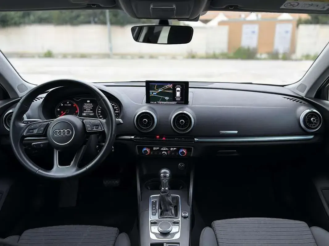Usata Audi A3 Business 116 CV (85 kW) 2018 Grigio Berlina