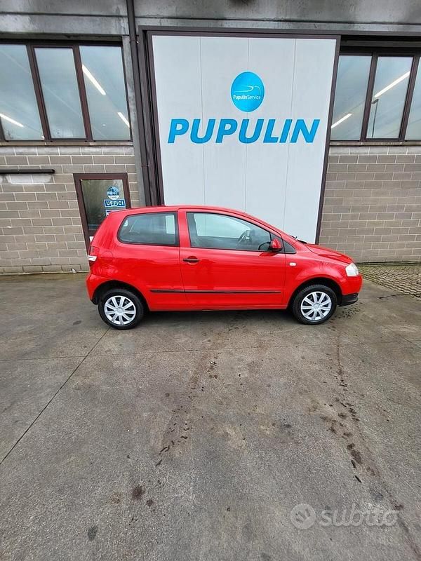 Usata VW Fox 54 CV (39 kW) 2006 Rosso Utilitaria