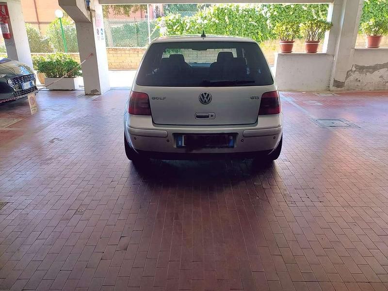 Usata VW Golf GTI 150 CV (110 kW) 2001 Grigio Berlina