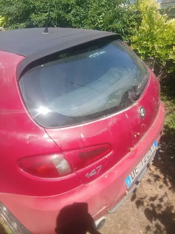 Usata Alfa Romeo 147 120 CV (88 kW) 2006 Rosso Utilitaria