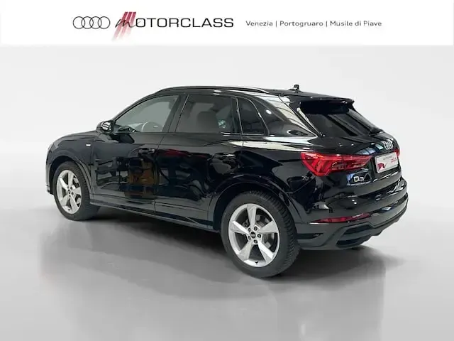 Usata Audi Q3 S-Line 150 CV (110 kW) 2025 Nero mythos metallizzato SUV