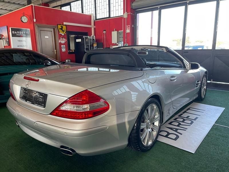 Usata Mercedes SL600 517 CV (380 kW) 2006 Argento Cabrio