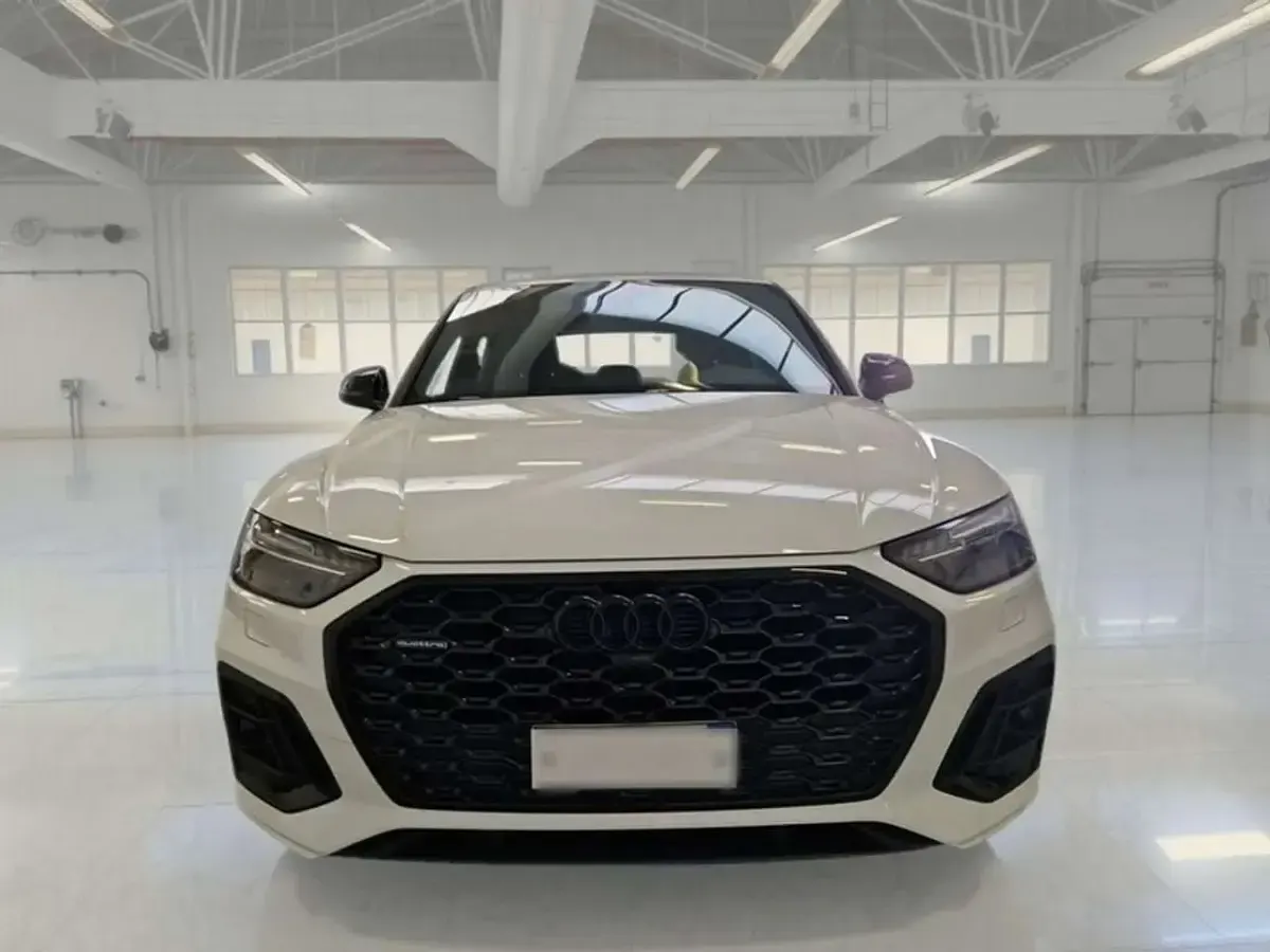 Usata Audi Q5 Sportback 204 CV (150 kW) 2024 Bianco SUV