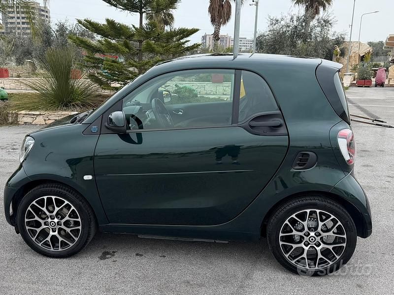 Usata Smart ForTwo Electric Drive 60 kW (82 CV) 2022 Verde Coupé