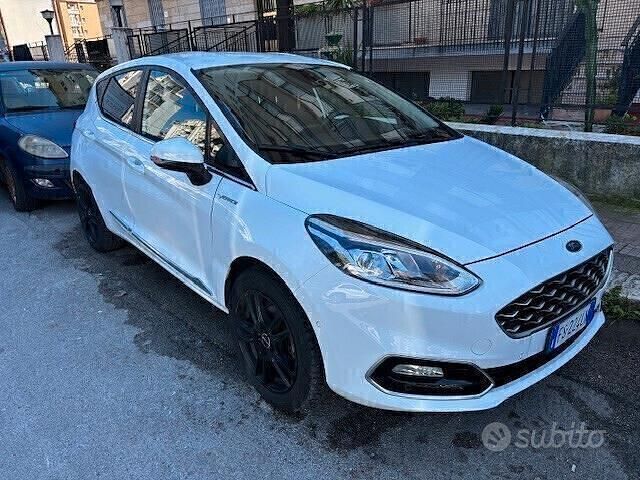 Usata Ford Fiesta Vignale 100 CV (73 kW) 2018 Bianco Berlina