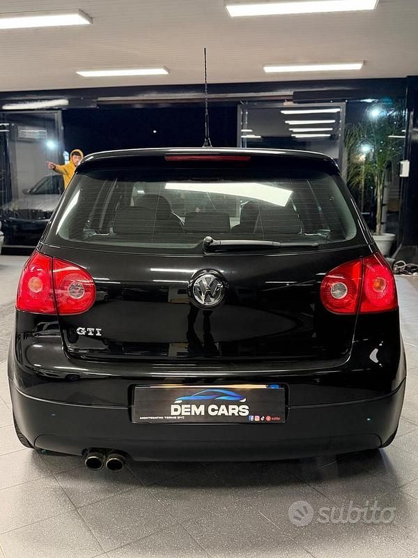 Usata VW Golf V GTI 199 CV (146 kW) 2007 Nero Berlina