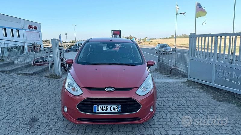 Usata Ford B-MAX 95 CV (69 kW) 2013 Arancione Monovolume