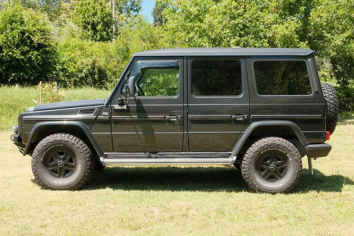 Usata Mercedes G300 170 CV (125 kW) 1992 Grigio SUV