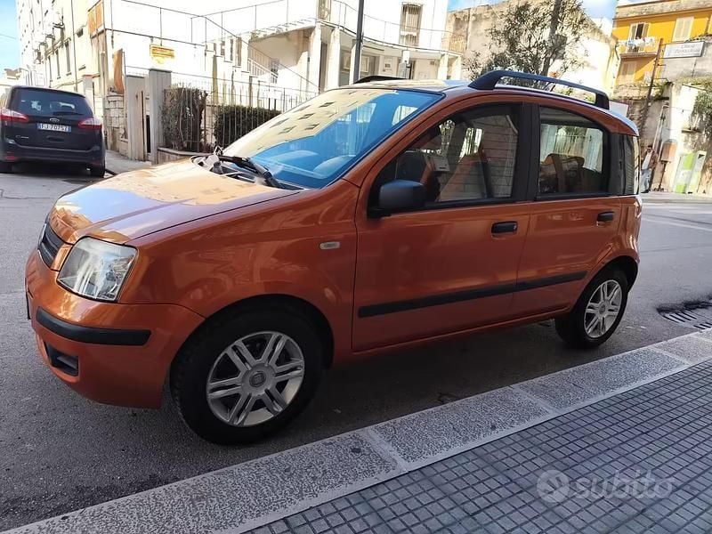 Usata Fiat Panda Emotion 60 CV (44 kW) 2008 Arancione Utilitaria