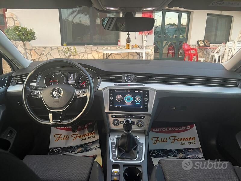 Bianco Usata 2017 VW Passat SE Station wagon | 13.200 € (Cara) - Immagine 1/4