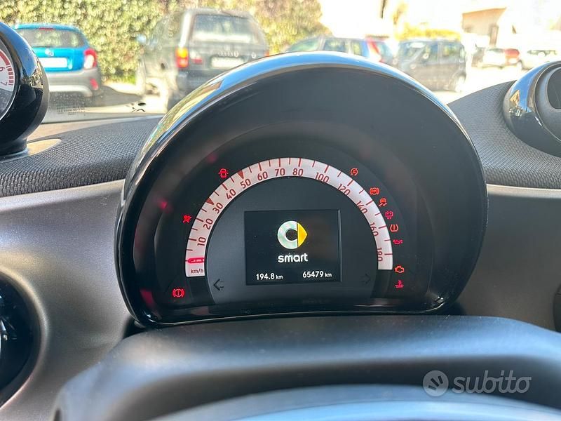 Usata Smart ForFour 71 CV (52 kW) 2019 Bianco Utilitaria
