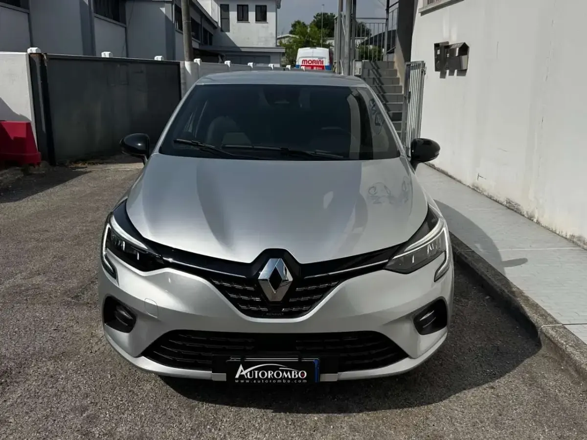 Usata Renault Clio V Techno 101 CV (74 kW) 2023 Other Berlina