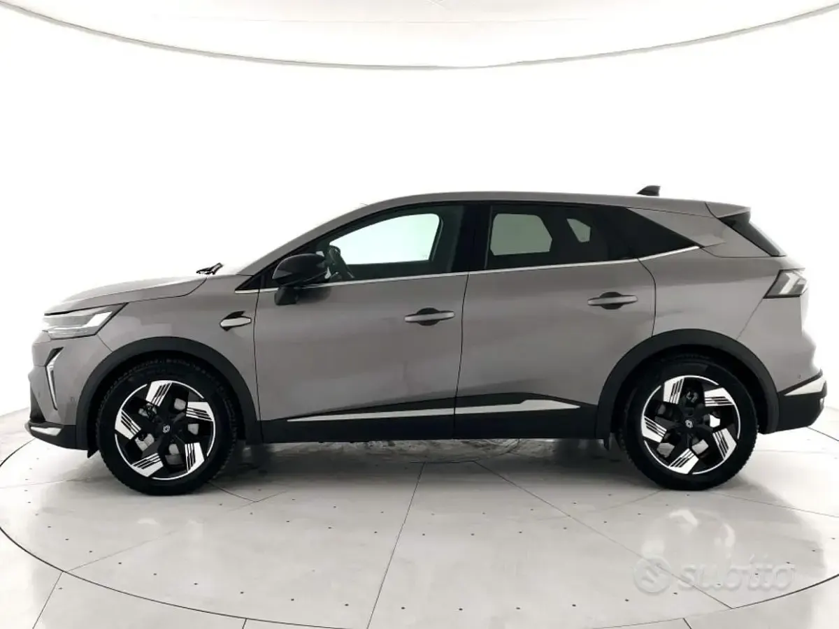 Usata Renault Symbioz Iconic 94 CV (69 kW) 2025 Grigio SUV