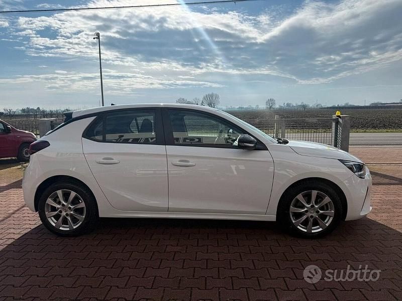 Usata Opel Corsa Edition 102 CV (75 kW) 2021 Bianco Utilitaria