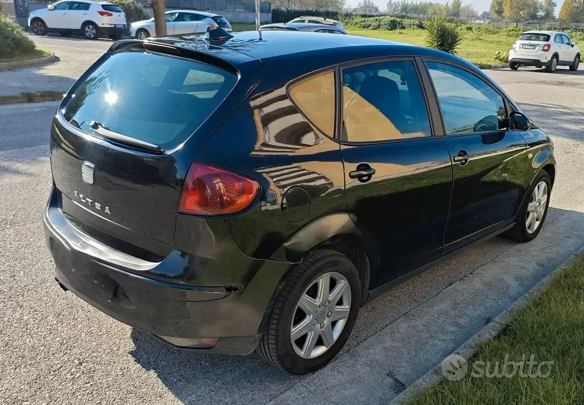 Usata Seat Altea 140 CV (102 kW) 2006 Nero Monovolume