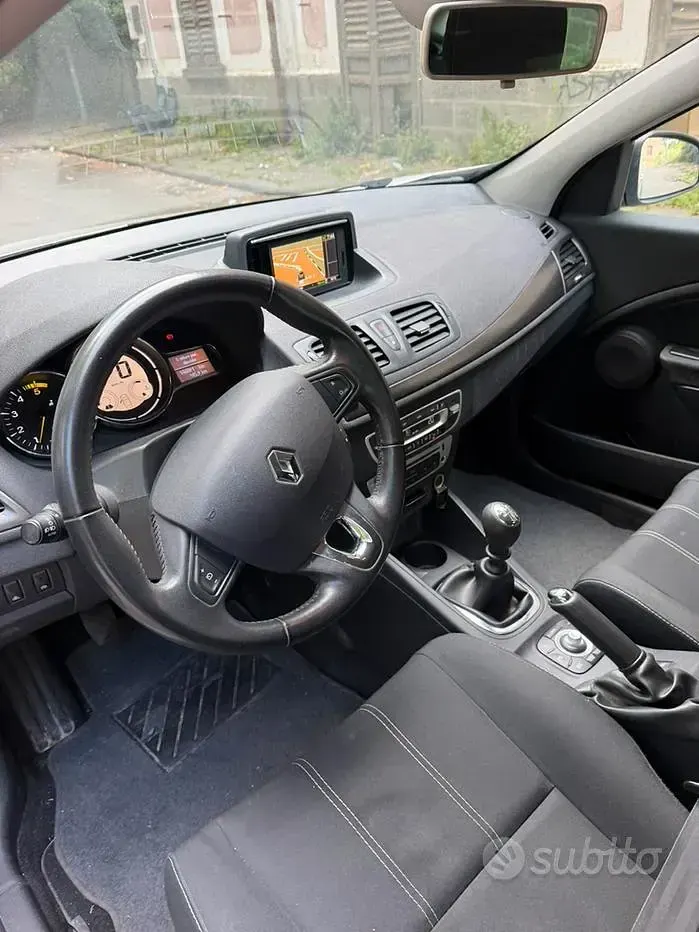 Usata Renault Mégane GrandTour 110 CV (80 kW) 2015 Grigio Station wagon