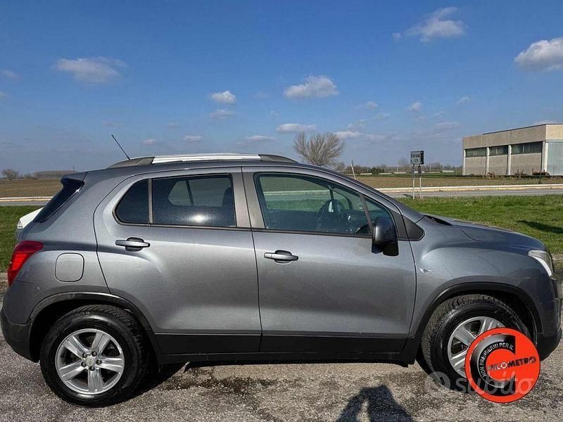 Usata Chevrolet Trax LS 116 CV (85 kW) 2013 Grigio metallizzato SUV