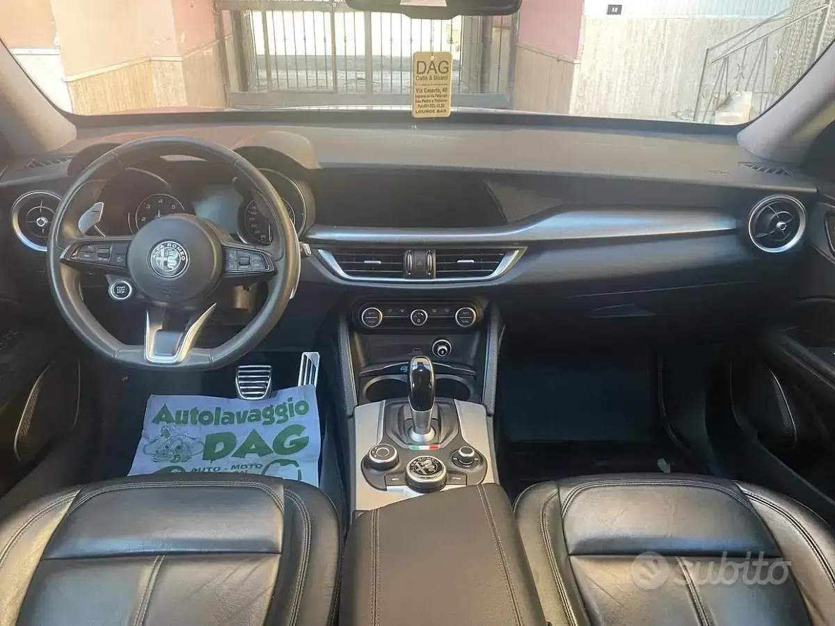 Usata Alfa Romeo Stelvio 210 CV (154 kW) 2017 Bluazzurro SUV