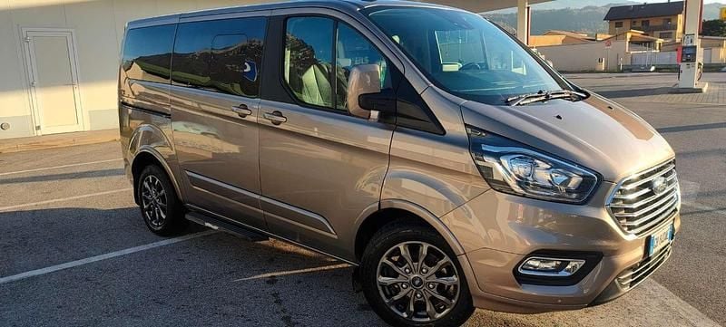 Usata Ford Tourneo Custom Titanium 131 CV (96 kW) 2022 Furgone