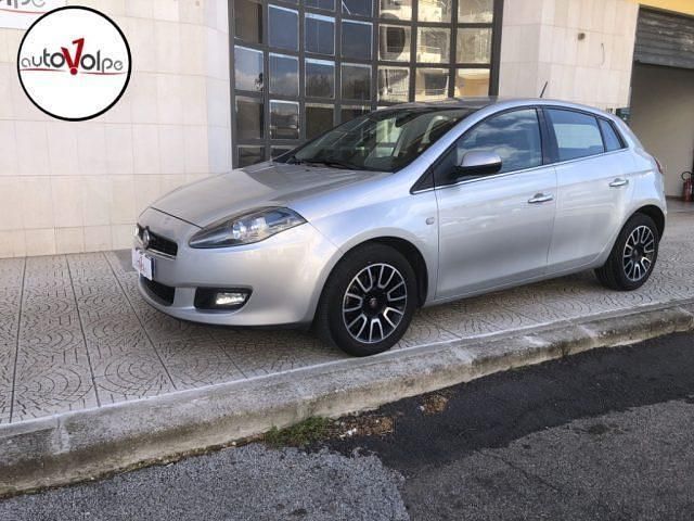 Usata Fiat Bravo 120 CV (88 kW) 2012 Argento Utilitaria