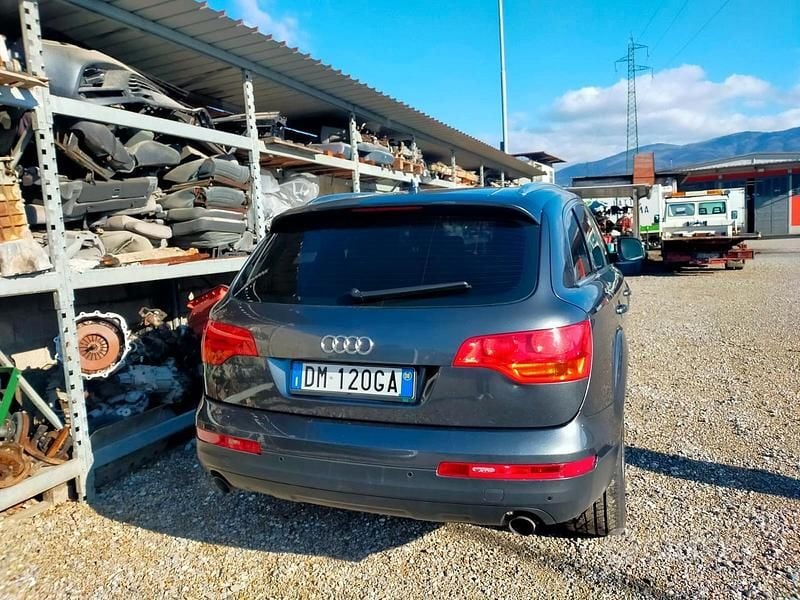Usata Audi Q7 233 CV (171 kW) 2008 Grigio SUV