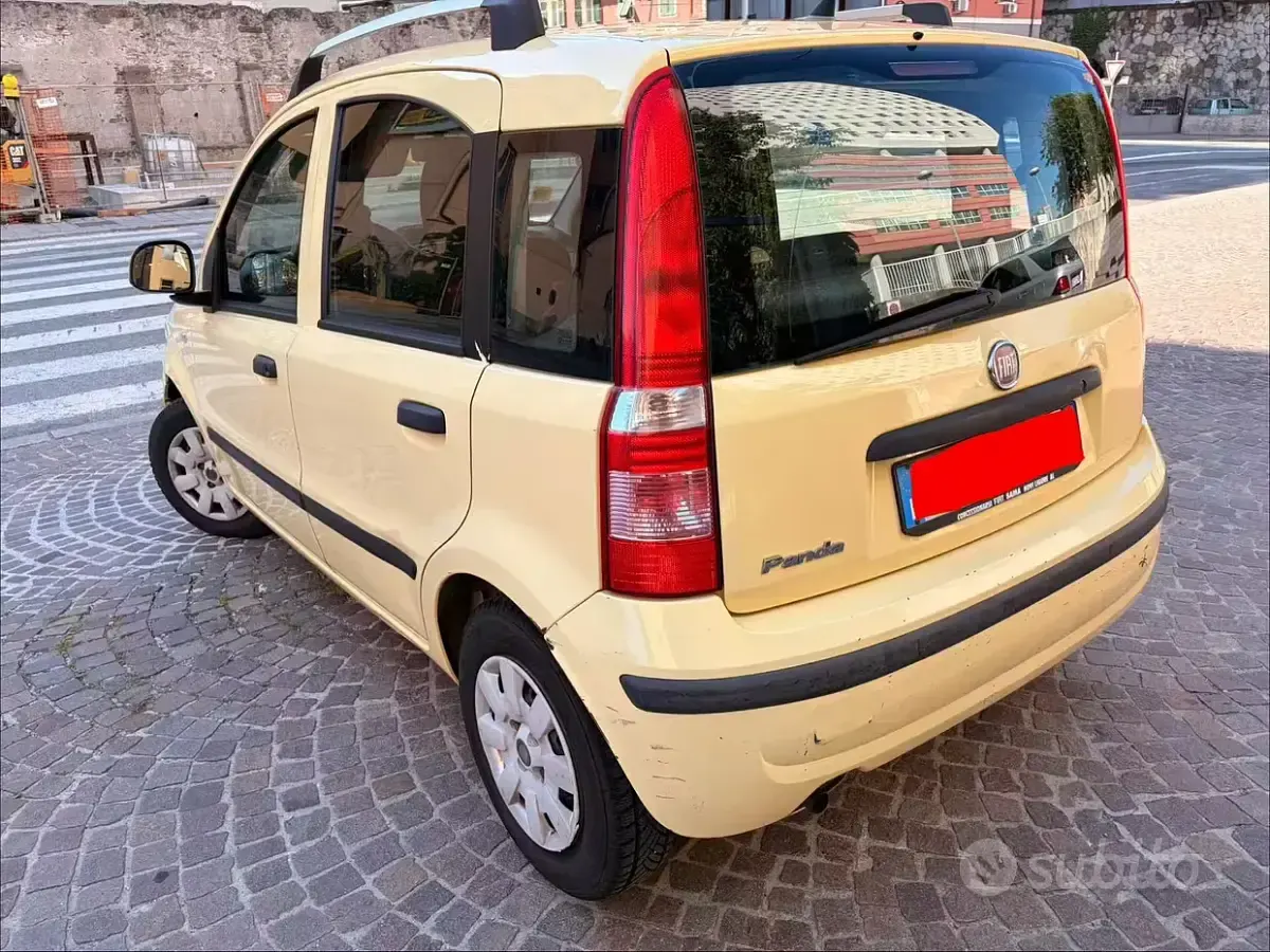 Usata Fiat Panda Active 60 CV (44 kW) 2010 Giallo Utilitaria