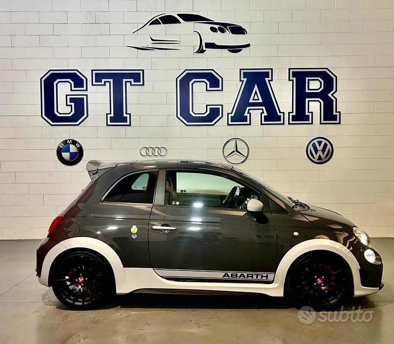 Usata Abarth 695 180 CV (132 kW) 2022 Grigio Utilitaria