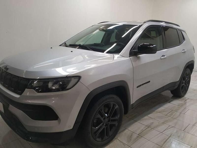 Usata Jeep Compass Night Eagle 131 CV (96 kW) 2022 Argento SUV