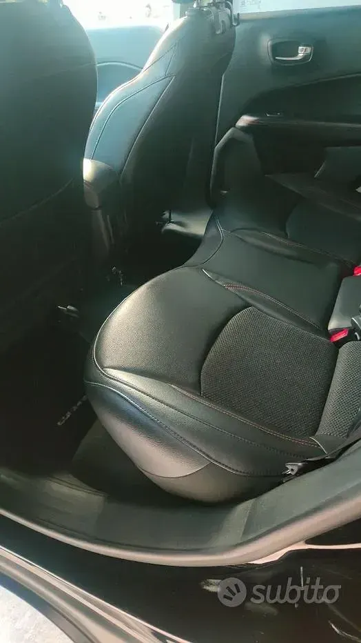 Usata Jeep Compass 140 CV (102 kW) 2019 Nero SUV