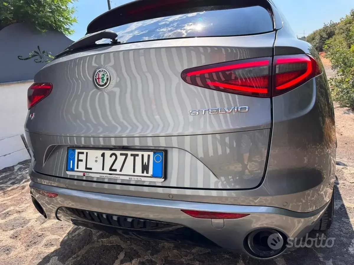 Usata Alfa Romeo Stelvio 280 CV (205 kW) 2017 Grigio SUV