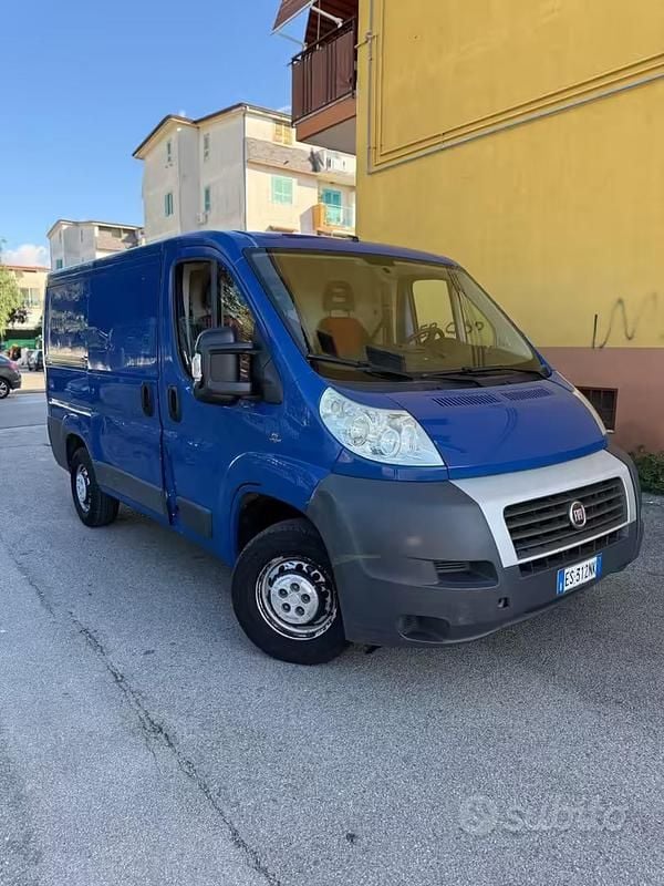 Gebraucht Fiat Ducato 116 PS (85 kW) 2013 Blau Van