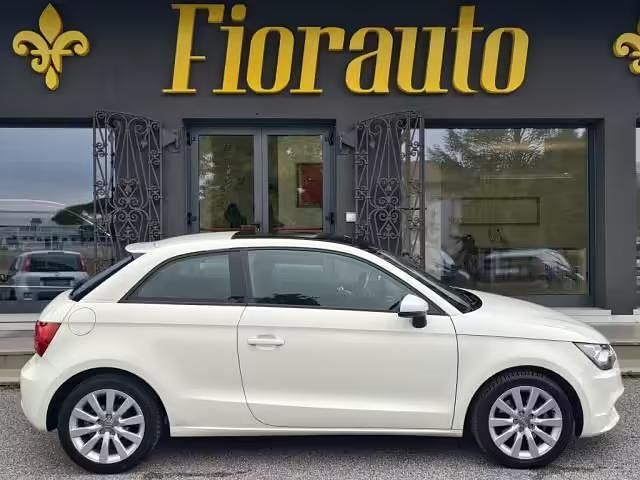 Usata Audi A1 Ambition 104 CV (76 kW) 2011 Bianco Utilitaria