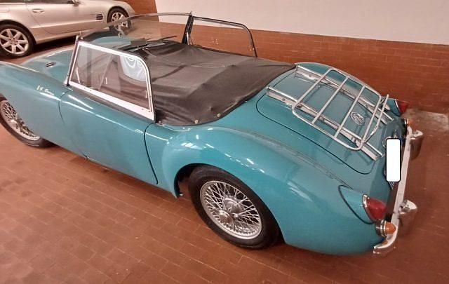 Usata MG MGA 1956 Blu
