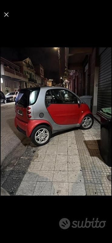 Usata Smart ForTwo Coupé 61 CV (44 kW) 2004 Rosso Coupé