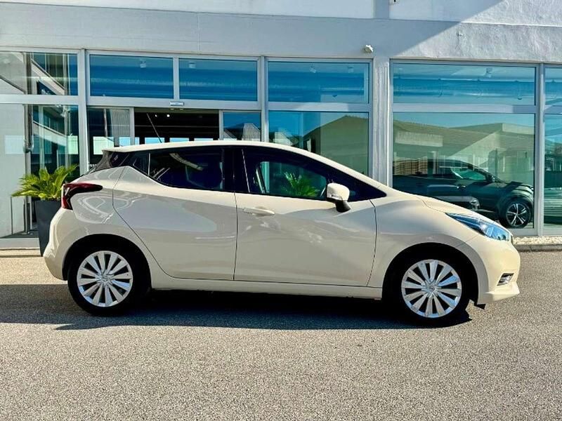 Usata Nissan Micra Acenta 101 CV (74 kW) 2020 Beige Utilitaria