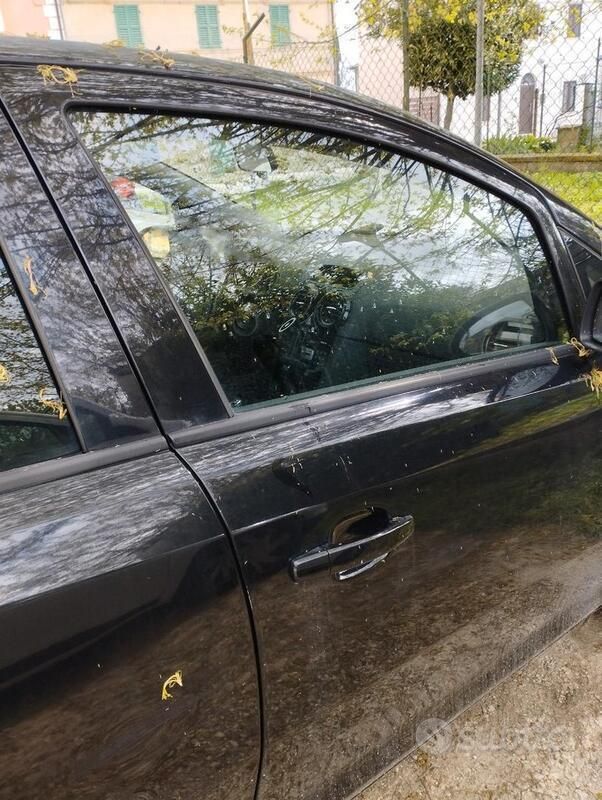 Usata Opel Corsa 2011 Nero Berlina