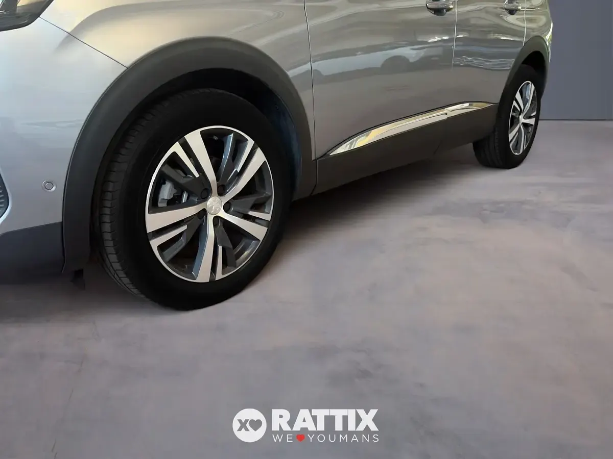 Usata Peugeot 3008 Allure 131 CV (96 kW) 2024 Grigio artense SUV