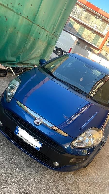 Usata Fiat Grande Punto 65 CV (47 kW) 2011 Utilitaria