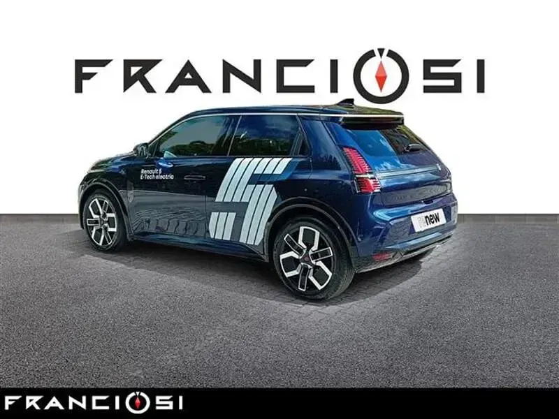 Usata Renault 5 E-Tech Iconic 110 kW (150 CV) 2024 Blu scuro